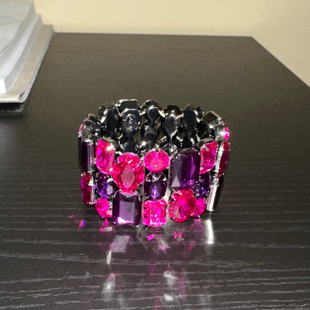 Elegant Pink and Purple Gemstone Bracelet
